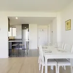 Contemporary 2 Bedroom Apartment In Nueva Andalucia