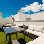 Contemporary 2 Bedroom Apartment In Nueva Andalucia