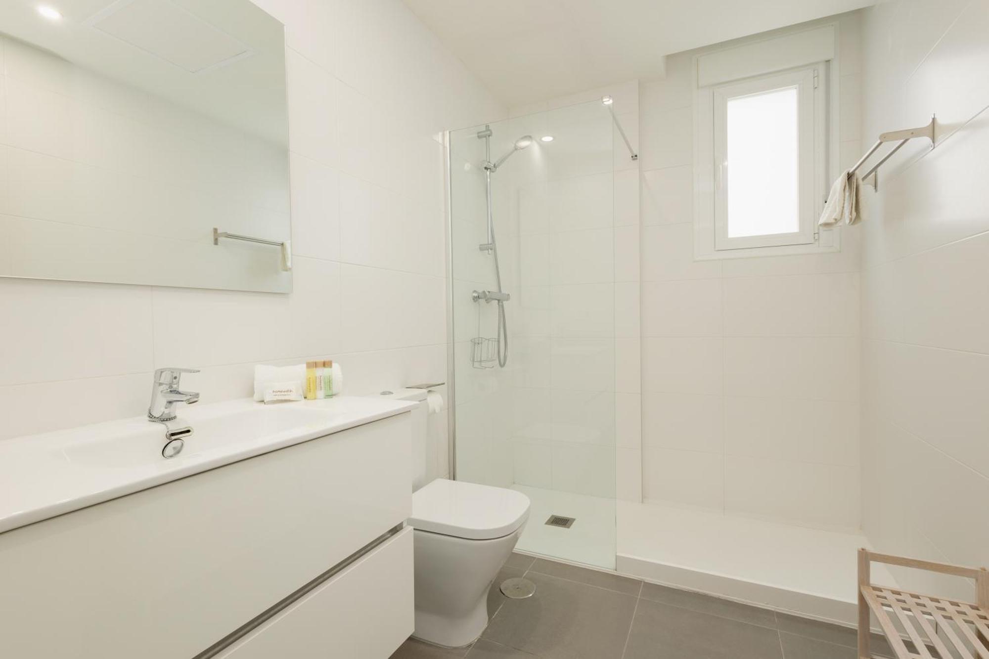 Contemporary 2 Bedroom In Nueva Andalucia * Marbella