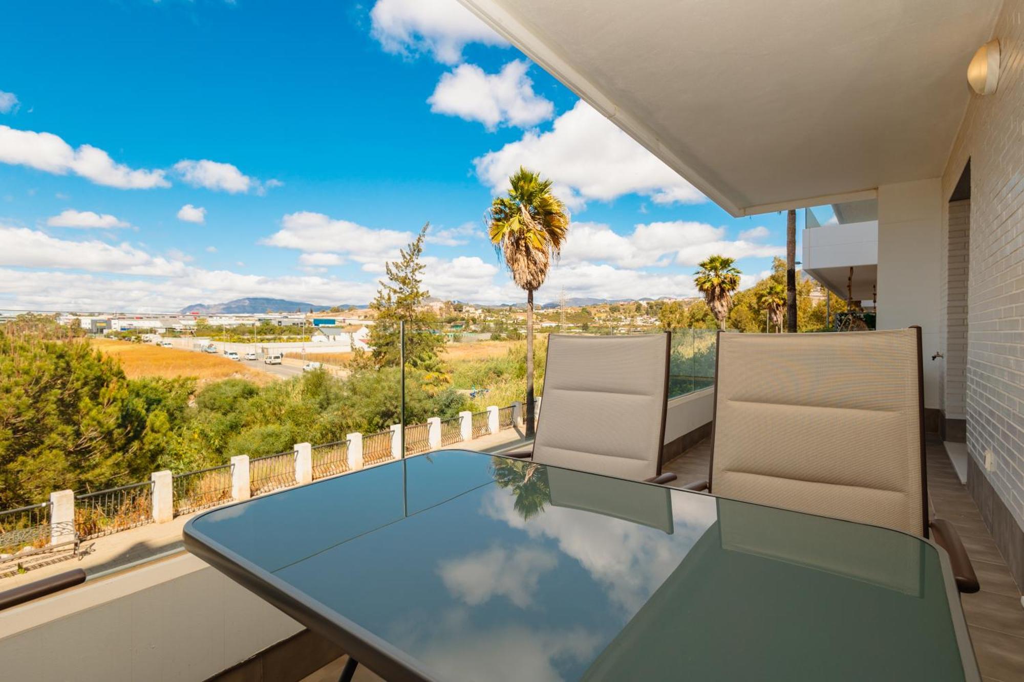 Apartment Contemporary 2 Bedroom In Nueva Andalucia Marbella