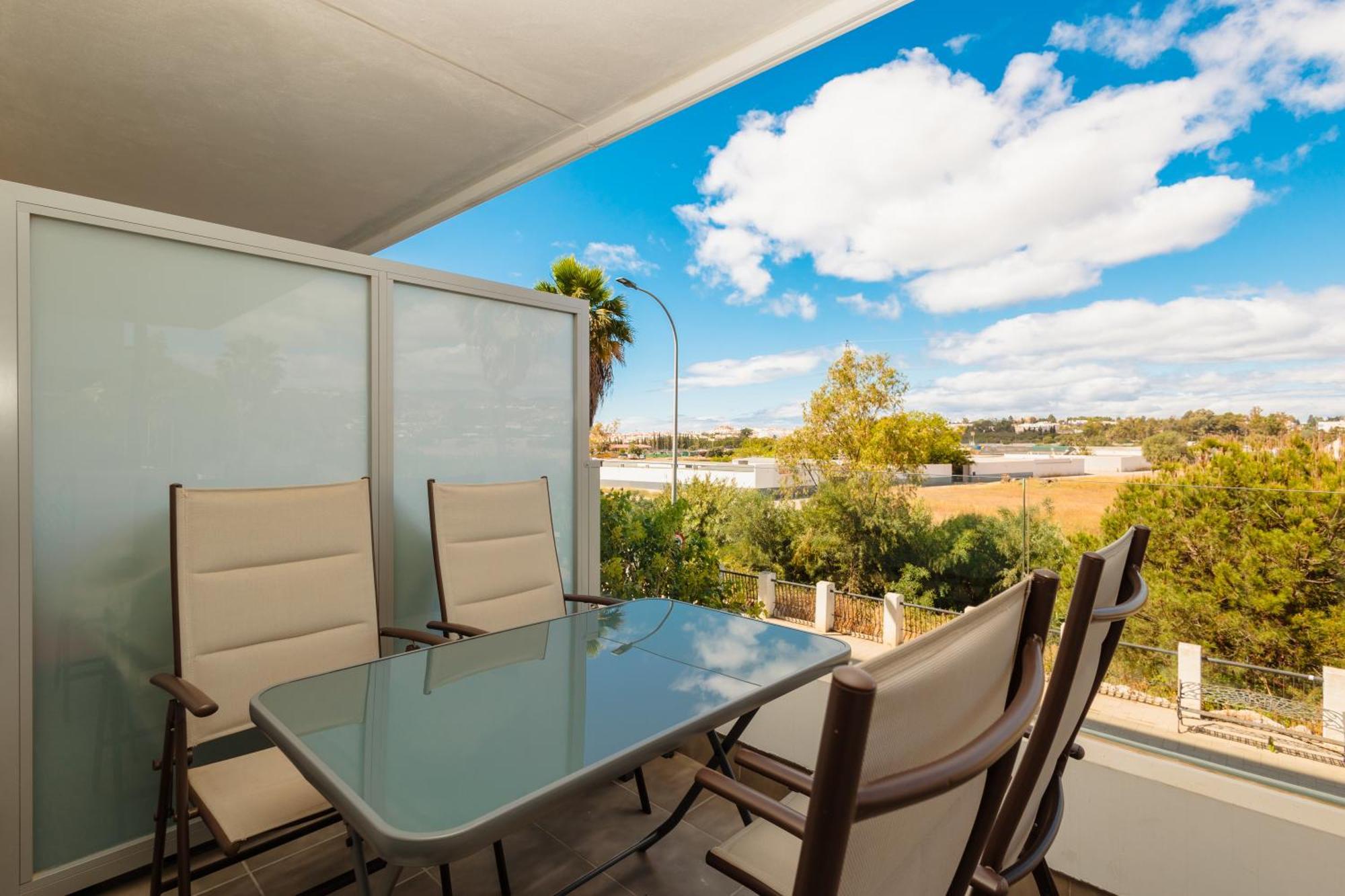Contemporary 2 Bedroom In Nueva Andalucia Marbella